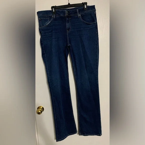 Hudson Beth Baby Bootcut Jeans - Picture 2 of 6